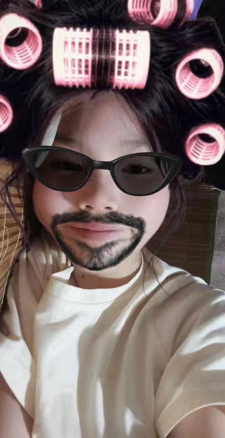 偷偷记录婷婷大王可爱的一天 ♡